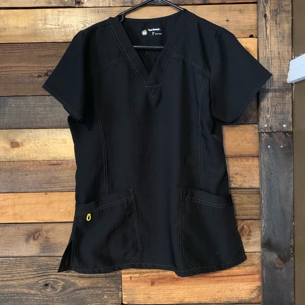 Wonder Wink Four Stretch Scrub set